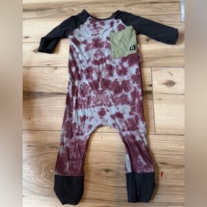 Kids Burgundy Tie-Dye Footie with Pocket